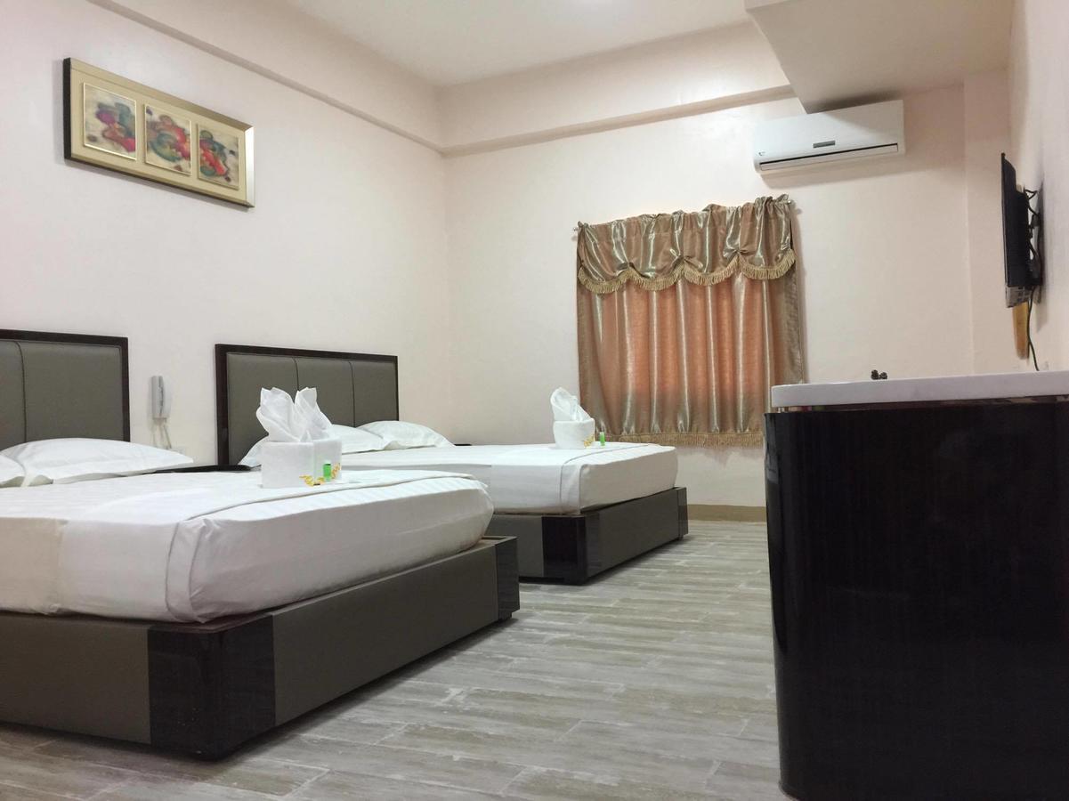Meaco Royal Hotel - Lipa Lipa City Bagian luar foto