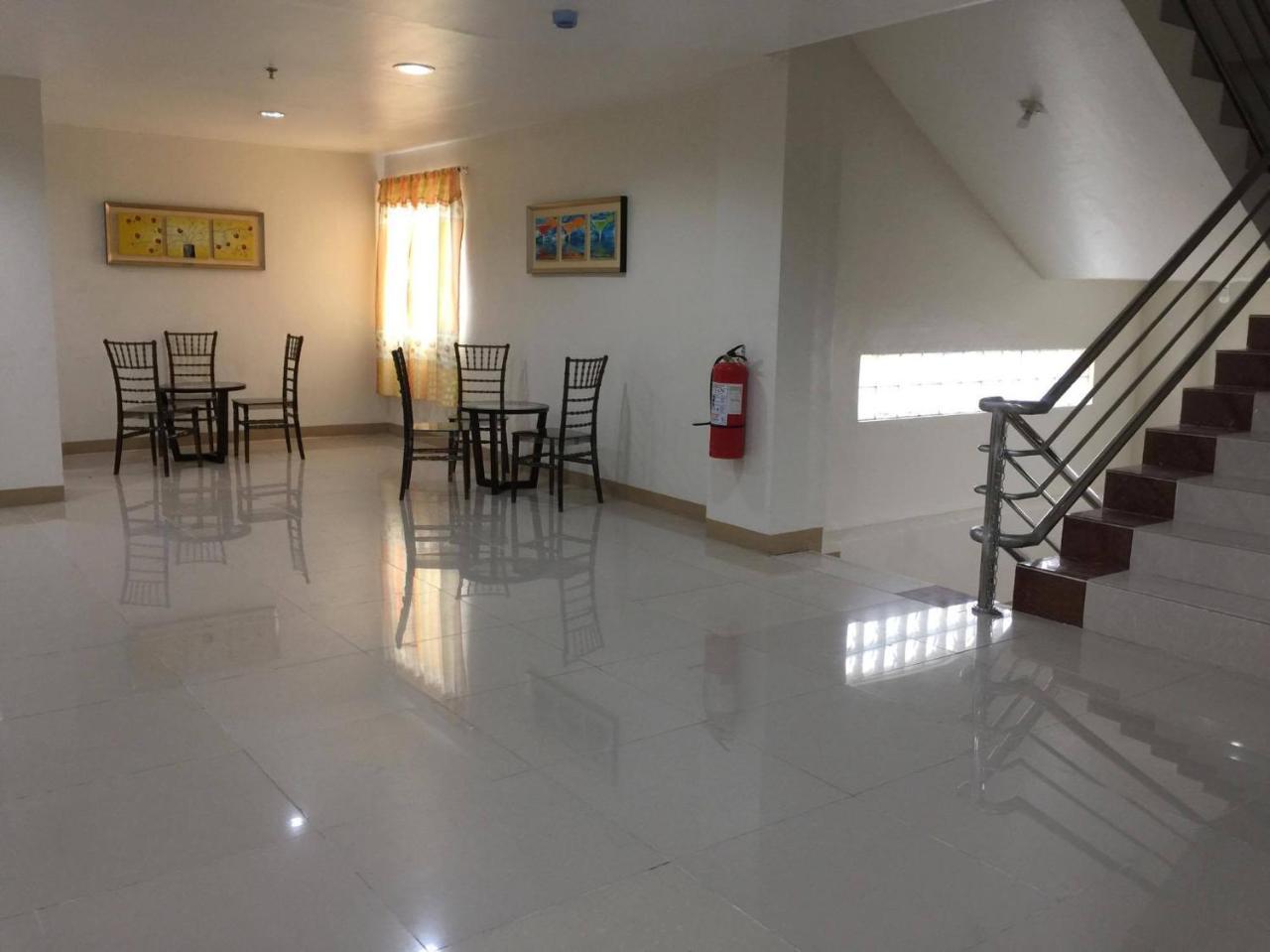 Meaco Royal Hotel - Lipa Lipa City Bagian luar foto