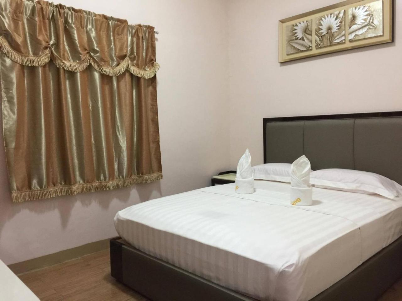 Meaco Royal Hotel - Lipa Lipa City Bagian luar foto