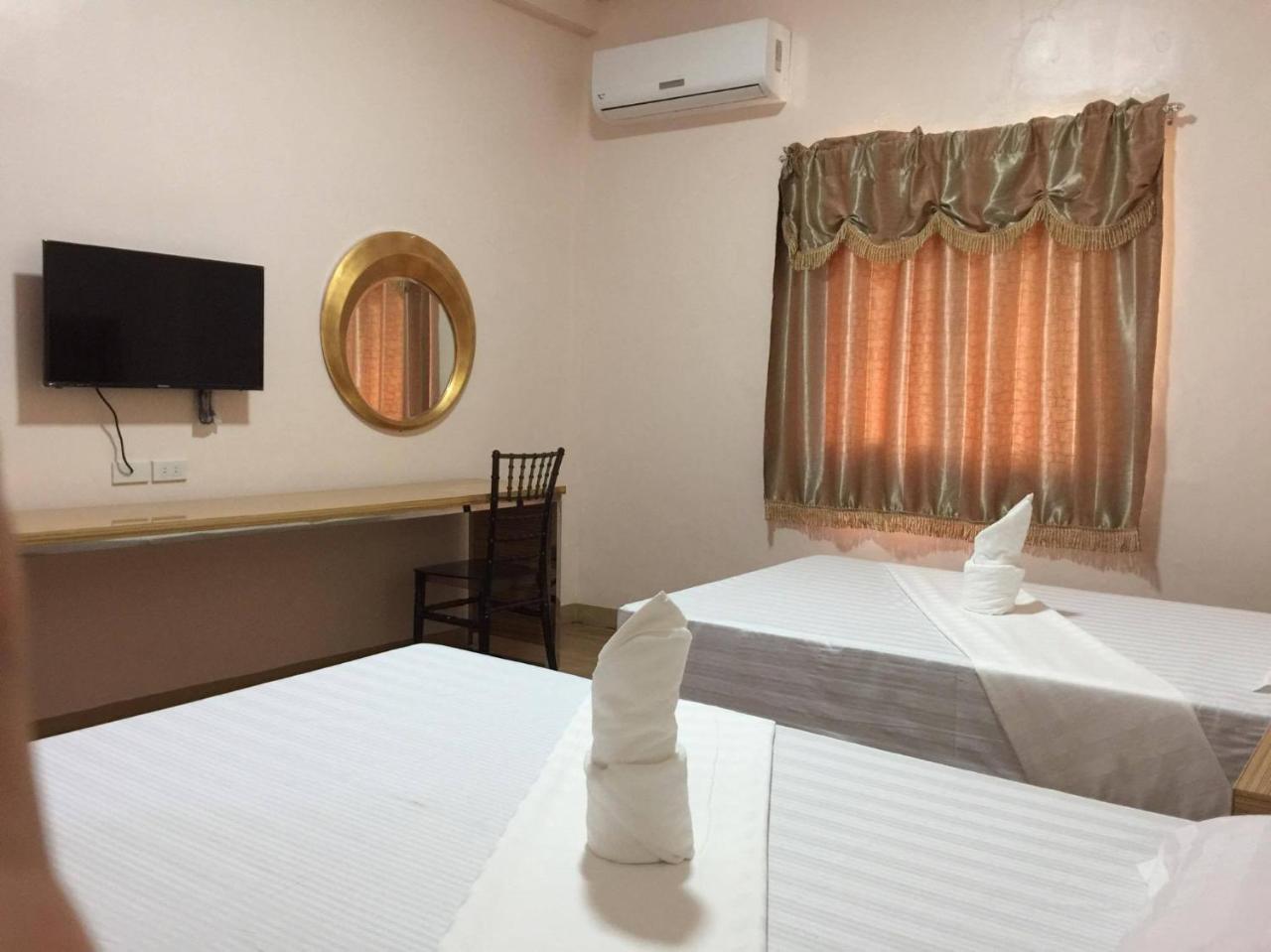 Meaco Royal Hotel - Lipa Lipa City Bagian luar foto