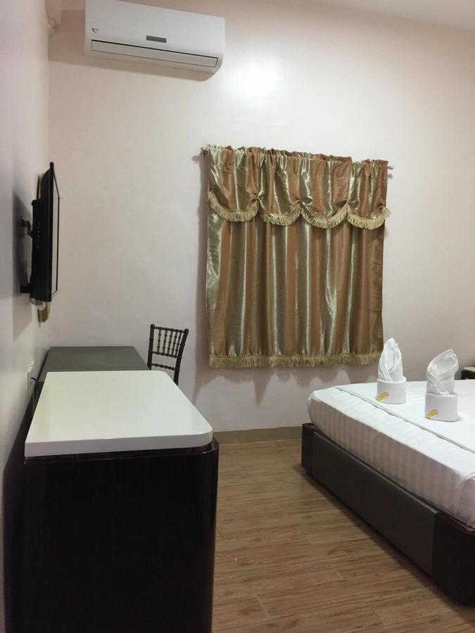 Meaco Royal Hotel - Lipa Lipa City Bagian luar foto