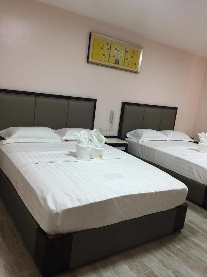 Meaco Royal Hotel - Lipa Lipa City Bagian luar foto