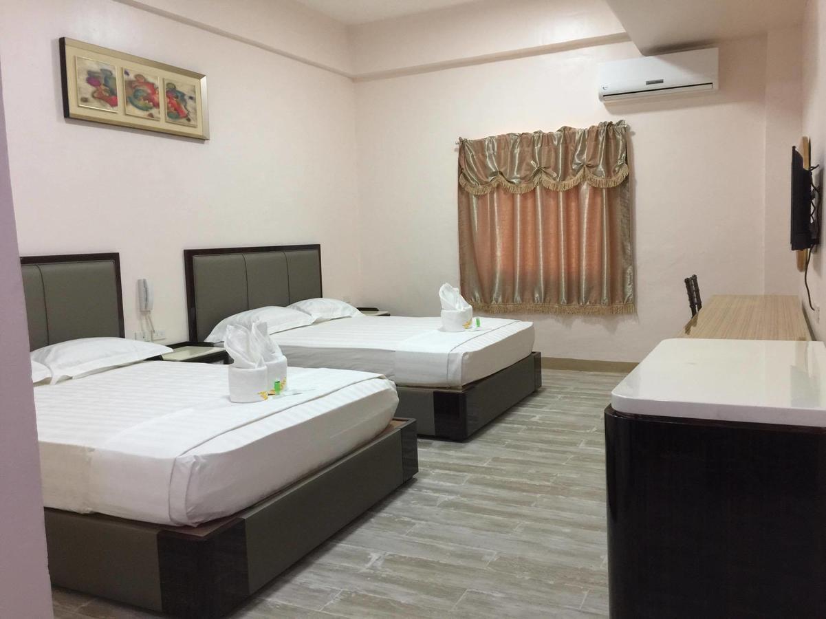 Meaco Royal Hotel - Lipa Lipa City Bagian luar foto
